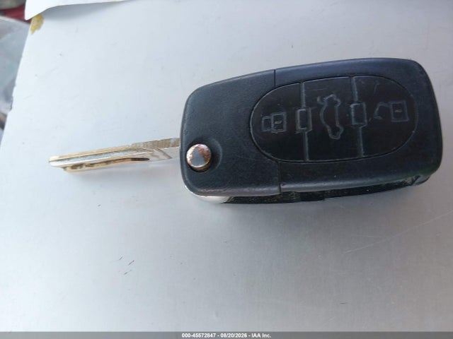 45572847 :رقم المزاد ، WAUAA88G6WK000225 vin ، 1998 Audi Cabriolet مزاد بيع