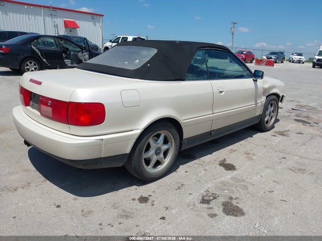 45572847 :رقم المزاد ، WAUAA88G6WK000225 vin ، 1998 Audi Cabriolet مزاد بيع