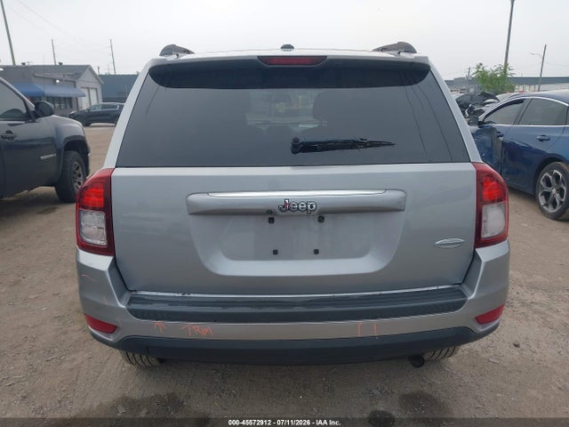 45572912 :رقم المزاد ، 1C4NJCEA4HD206674 vin ، 2017 Jeep Compass Latitude مزاد بيع