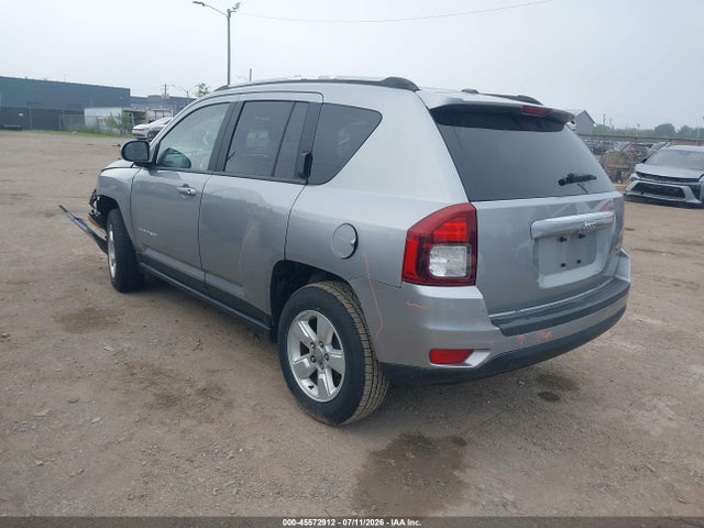 45572912 :رقم المزاد ، 1C4NJCEA4HD206674 vin ، 2017 Jeep Compass Latitude مزاد بيع