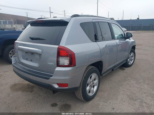45572912 :رقم المزاد ، 1C4NJCEA4HD206674 vin ، 2017 Jeep Compass Latitude مزاد بيع