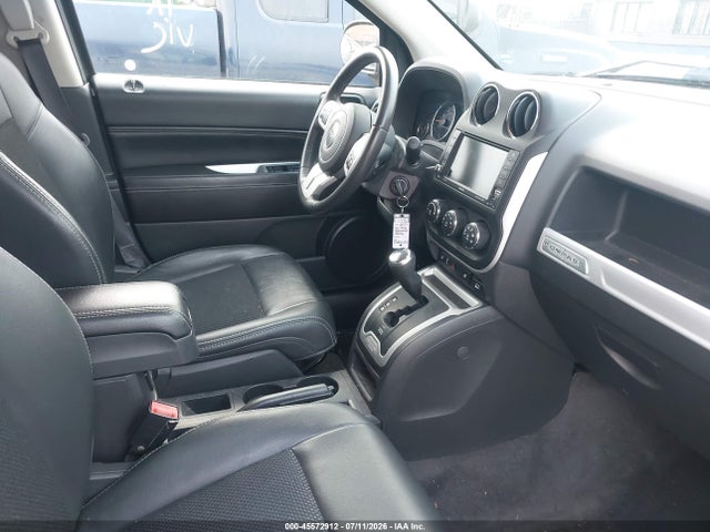 45572912 :رقم المزاد ، 1C4NJCEA4HD206674 vin ، 2017 Jeep Compass Latitude مزاد بيع