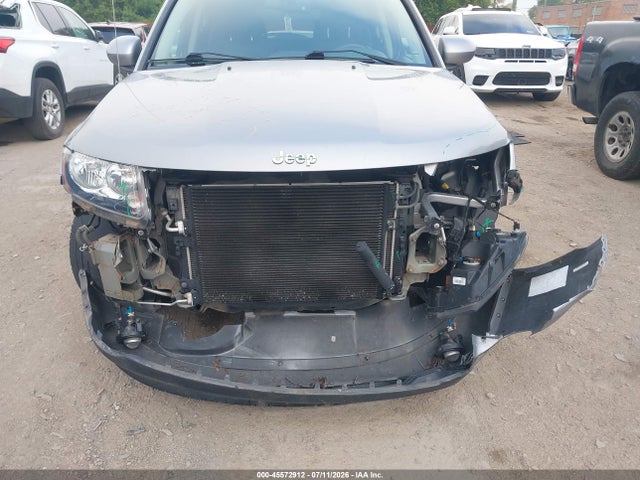 45572912 :رقم المزاد ، 1C4NJCEA4HD206674 vin ، 2017 Jeep Compass Latitude مزاد بيع