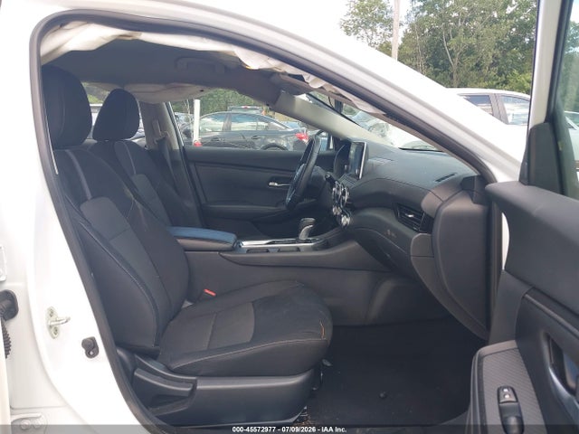 45572977 :رقم المزاد ، 3N1AB8CV5MY262504 vin ، 2021 Nissan Sentra Sv Xtronic Cvt مزاد بيع