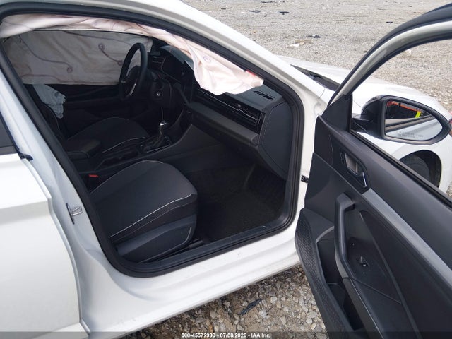 2026 Volkswagen Jetta Sport მანქანა იყიდება აუქციონზე, vin: 3VWBW7BU1TM038965, აუქციონის ნომერი: 45572993
