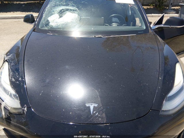 Продажа на аукционе авто 2018 Tesla Model 3 Long Range/mid Range, vin: 5YJ3E1EA8JF173211, номер лота: 45572997