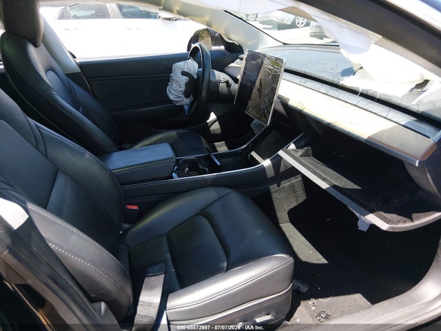 Продажа на аукционе авто 2018 Tesla Model 3 Long Range/mid Range, vin: 5YJ3E1EA8JF173211, номер лота: 45572997