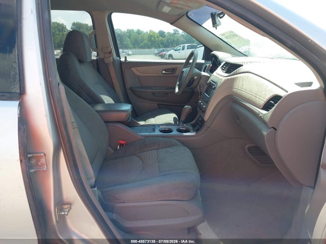 45573138 :رقم المزاد ، 1GNKRFKD8FJ122407 vin ، 2015 Chevrolet Traverse Ls مزاد بيع