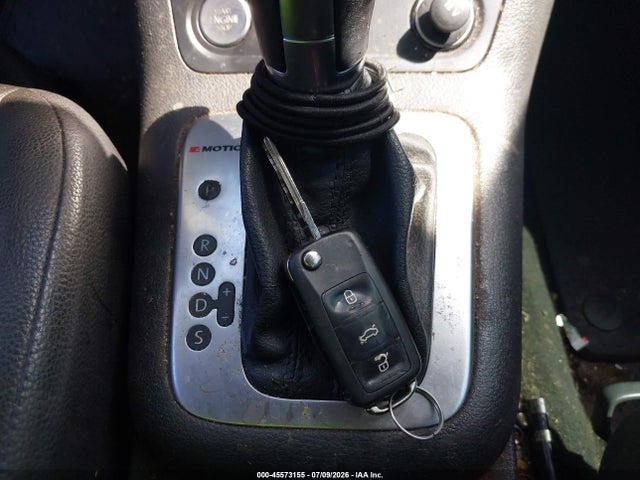 WVGBV7AX5GW511320 Volkswagen TIGUAN S
