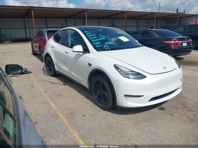 Tesla Model Y Awd/long Range Dual Motor All-wheel Drive 2023 7SAYGDEEXPA061121 main image