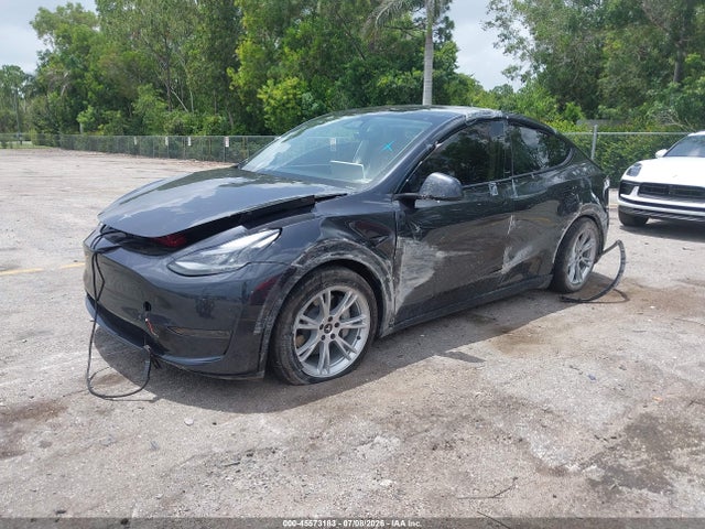 Продаж на аукціоні авто 2024 Tesla Model Y Long Range Single Motor Rear-wheel Drive/rwd, vin: 7SAYGDED1RF038517, номер лоту: 45573183