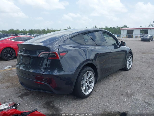 2024 Tesla Model Y Long Range Single Motor Rear-wheel Drive/rwd მანქანა იყიდება აუქციონზე, vin: 7SAYGDED1RF038517, აუქციონის ნომერი: 45573183