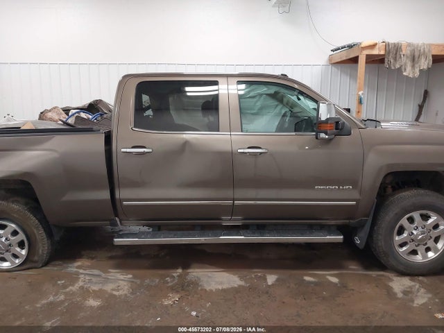 2015 Chevrolet Silverado 2500hd Built After Aug 14 Ltz მანქანა იყიდება აუქციონზე, vin: 1GC1KWE84FF671659, აუქციონის ნომერი: 45573202