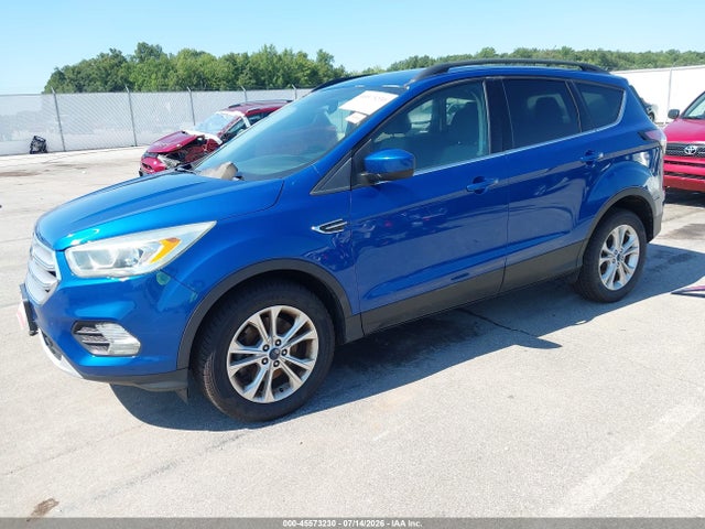 45573230 :رقم المزاد ، 1FMCU9GD3HUC75604 vin ، 2017 Ford Escape Se مزاد بيع