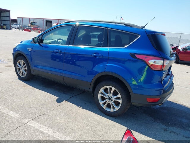 45573230 :رقم المزاد ، 1FMCU9GD3HUC75604 vin ، 2017 Ford Escape Se مزاد بيع