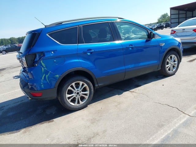 45573230 :رقم المزاد ، 1FMCU9GD3HUC75604 vin ، 2017 Ford Escape Se مزاد بيع