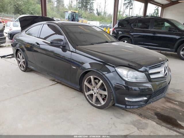 45573248 :رقم المزاد ، WDDGJ8JB9CF893514 vin ، 2012 Mercedes-benz C 350 Sport 4matic مزاد بيع