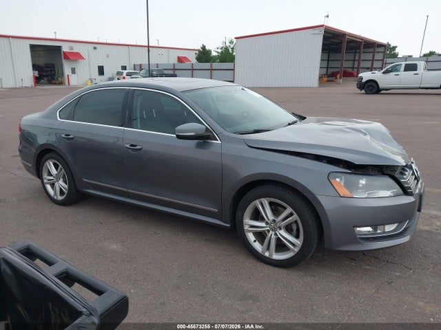 2014 Volkswagen Passat 2.0l Tdi Sel Premium მანქანა იყიდება აუქციონზე, vin: 1VWCN7A30EC086963, აუქციონის ნომერი: 45573255