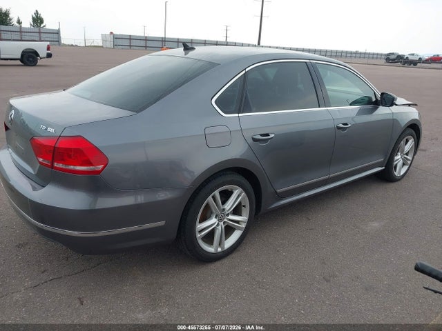 2014 Volkswagen Passat 2.0l Tdi Sel Premium მანქანა იყიდება აუქციონზე, vin: 1VWCN7A30EC086963, აუქციონის ნომერი: 45573255