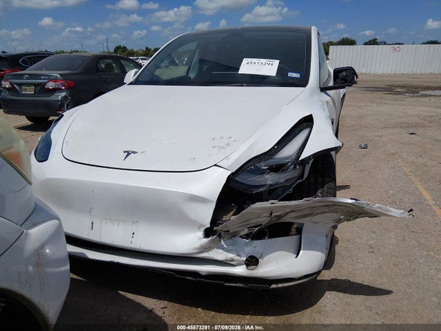 45573291 :رقم المزاد ، 7SAYGDEF7NF307535 vin ، 2022 Tesla Model Y Performance Dual Motor All-wheel Drive مزاد بيع