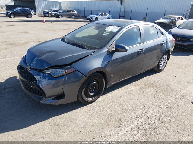 Toyota COROLLA LE 2017 5YFBURHE6HP683759 Image 2
