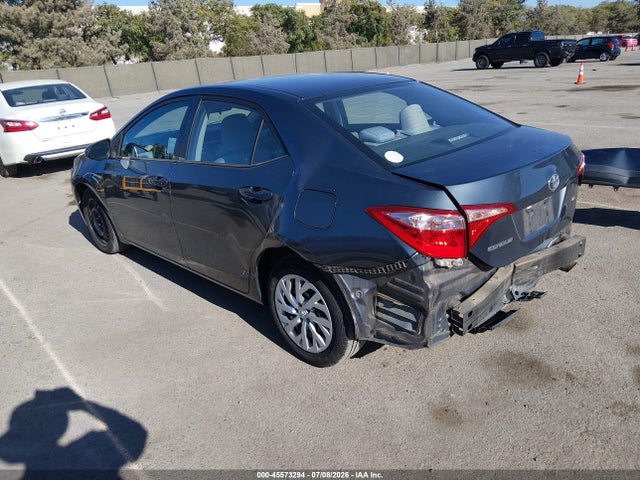 5YFBURHE6HP683759 Toyota COROLLA LE