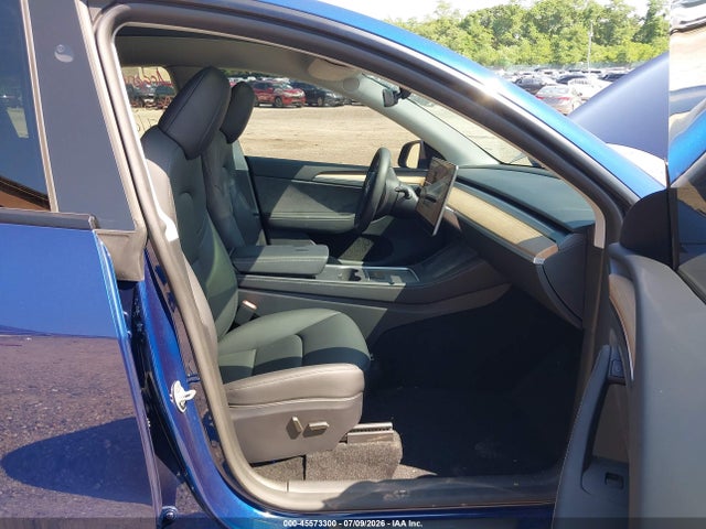 45573300 :رقم المزاد ، 7SAYGDEE7SA364883 vin ، 2025 Tesla Model Y Long Range Dual Motor All-wheel Drive مزاد بيع