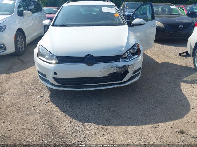 45573350 :رقم المزاد ، 3VWA17AU7HM503221 vin ، 2017 Volkswagen Golf Sportwagen Tsi S مزاد بيع