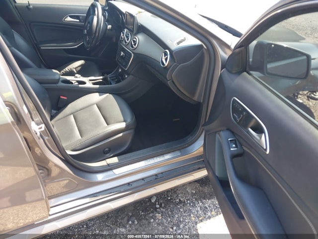 45573361 :رقم المزاد ، WDCTG4GB1FJ063774 vin ، 2015 Mercedes-benz Gla 250 4matic مزاد بيع