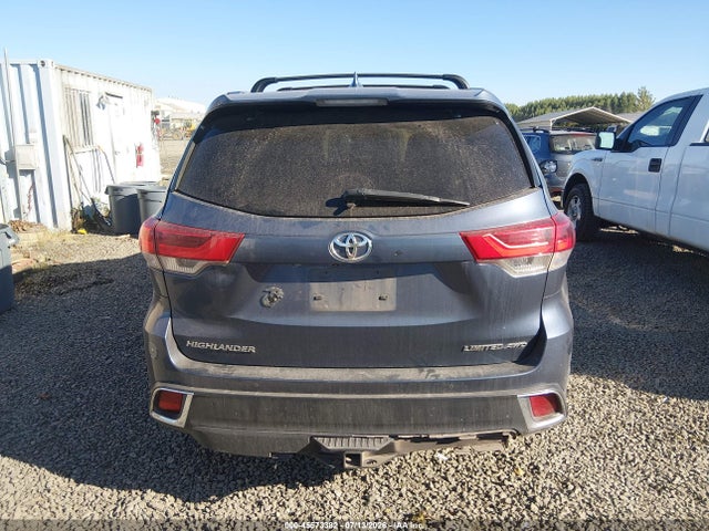 Toyota Highlander Limited 2018 5TDDZRFH4JS828074 Image 17