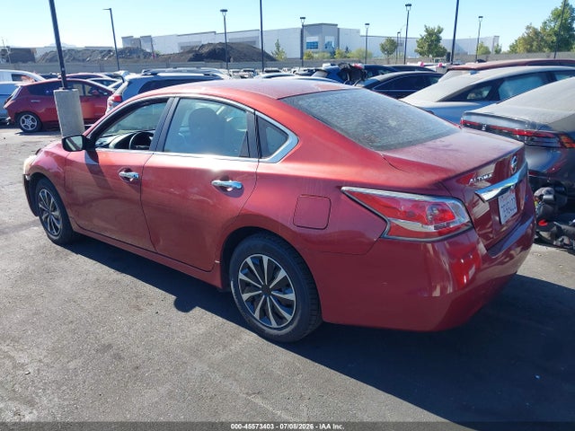 Nissan Altima 2.5 S 2014 1N4AL3AP8EN213349 Image 3