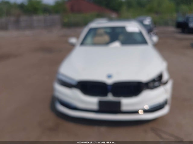WBAJA7C33HG904750 BMW 530i Xdrive