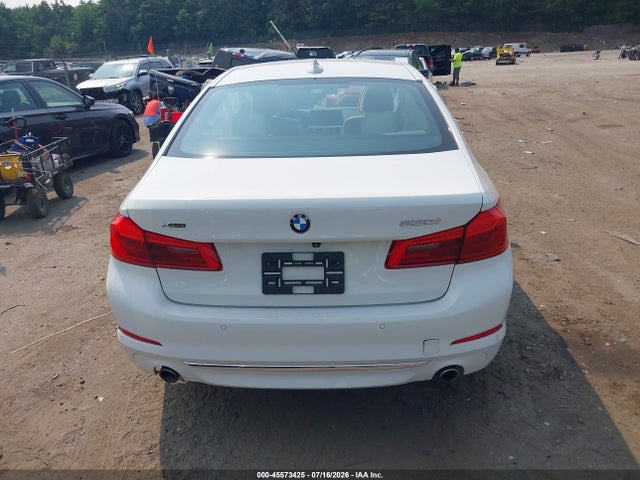 WBAJA7C33HG904750 BMW 530i Xdrive