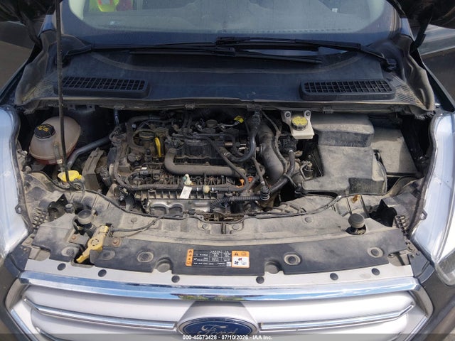 45573428 :رقم المزاد ، 1FMCU9GD8KUB83931 vin ، 2019 Ford Escape Se مزاد بيع