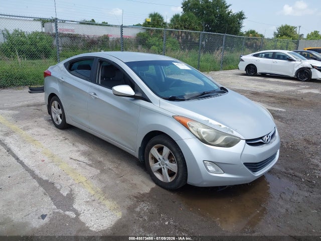 2013 Hyundai Elantra Gls მანქანა იყიდება აუქციონზე, vin: KMHDH4AE8DU854465, აუქციონის ნომერი: 45573458