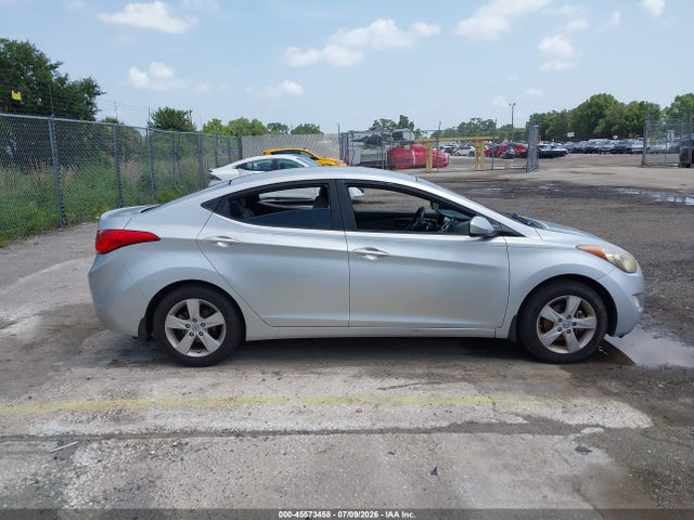 2013 Hyundai Elantra Gls მანქანა იყიდება აუქციონზე, vin: KMHDH4AE8DU854465, აუქციონის ნომერი: 45573458