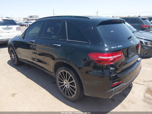 45573461 :رقم المزاد ، WDC0G4JBXJV093840 vin ، 2018 Mercedes-benz Glc 300 مزاد بيع