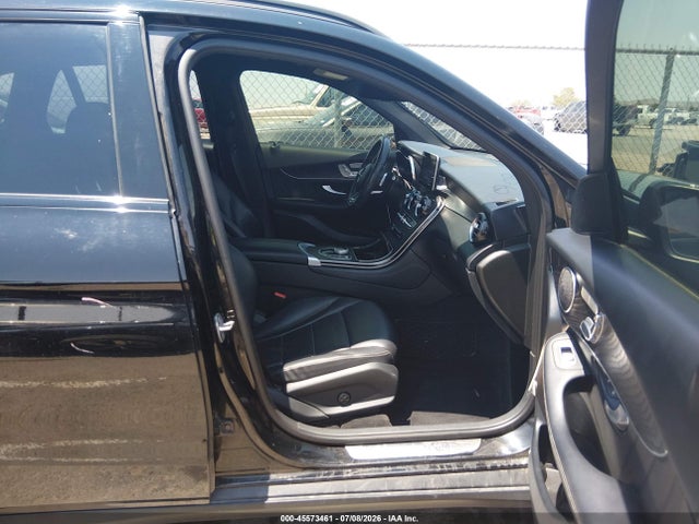 45573461 :رقم المزاد ، WDC0G4JBXJV093840 vin ، 2018 Mercedes-benz Glc 300 مزاد بيع