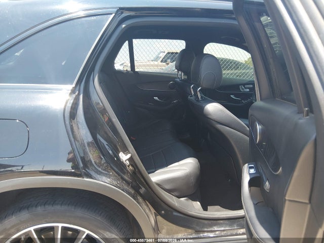 45573461 :رقم المزاد ، WDC0G4JBXJV093840 vin ، 2018 Mercedes-benz Glc 300 مزاد بيع