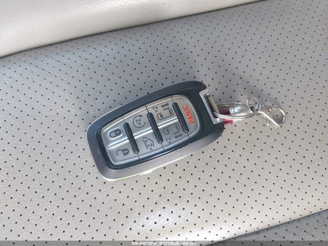 Продажа на аукционе авто 2020 Chrysler Pacifica Touring L, vin: 2C4RC1BGXLR269003, номер лота: 45573519