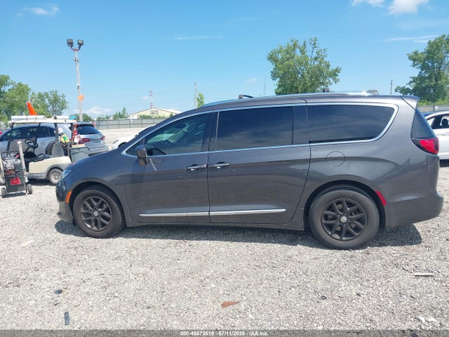 Продажа на аукционе авто 2020 Chrysler Pacifica Touring L, vin: 2C4RC1BGXLR269003, номер лота: 45573519