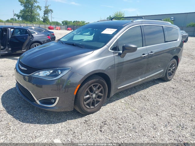 Продажа на аукционе авто 2020 Chrysler Pacifica Touring L, vin: 2C4RC1BGXLR269003, номер лота: 45573519