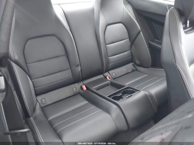 2015 Mercedes-benz C 250 მანქანა იყიდება აუქციონზე, vin: WDDGJ4HBXFG417821, აუქციონის ნომერი: 45573520