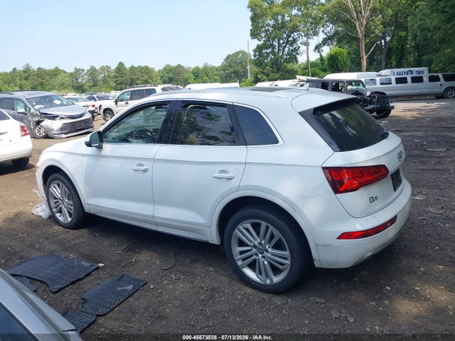 45573538 :رقم المزاد ، WA1BNAFY9J2208469 vin ، 2018 Audi Q5 2.0t Premium/2.0t Tech Premium مزاد بيع