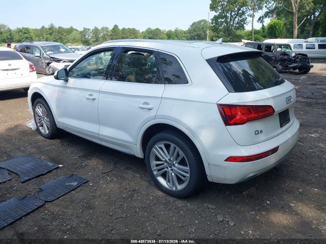 45573538 :رقم المزاد ، WA1BNAFY9J2208469 vin ، 2018 Audi Q5 2.0t Premium/2.0t Tech Premium مزاد بيع