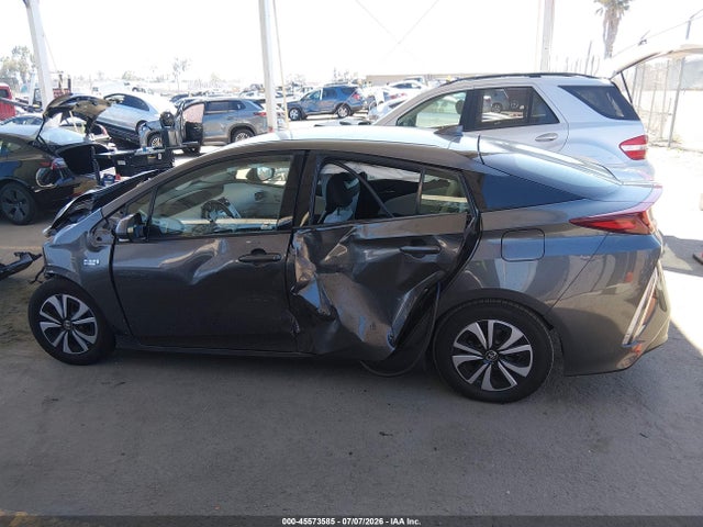 Toyota Prius Prime Plus 2017 JTDKARFP5H3034587 Image 19