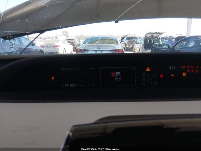 Toyota Prius Prime Plus 2017 JTDKARFP5H3034587 Image 7