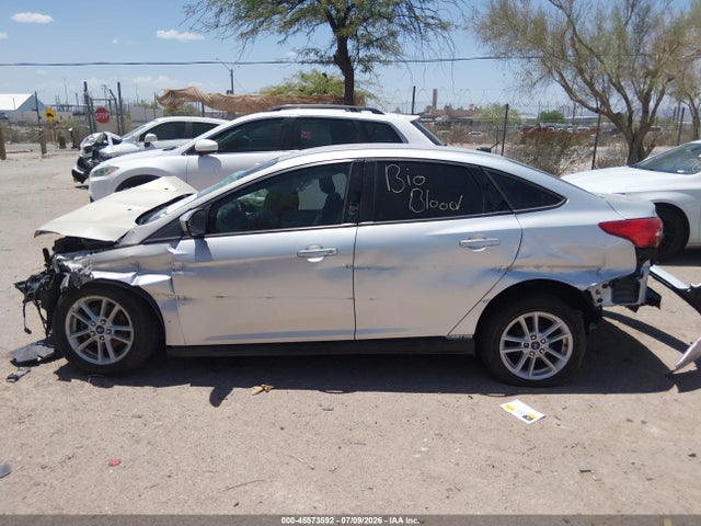1FADP3F2XJL327468 Ford FOCUS SE