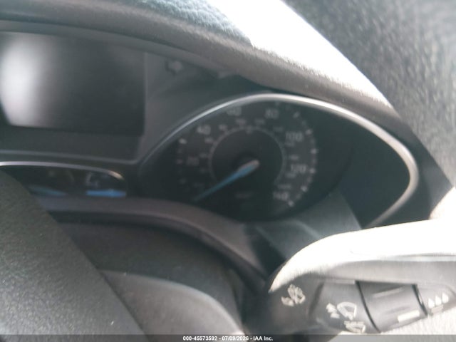 1FADP3F2XJL327468 Ford FOCUS SE