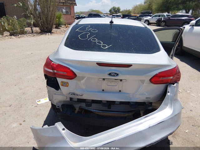 1FADP3F2XJL327468 Ford FOCUS SE